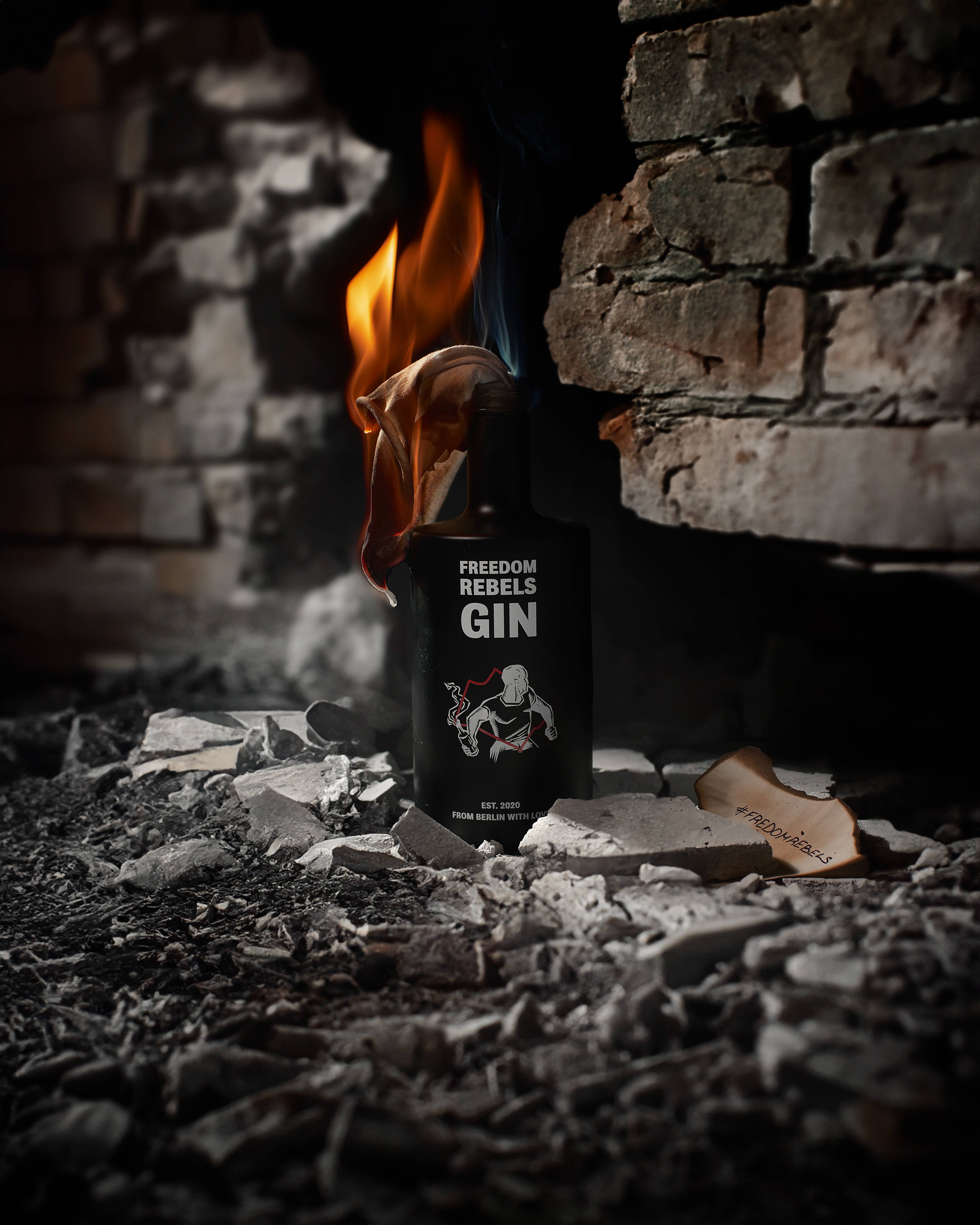 BERLIN BEVERAGES SAG GmbH – Großhandel Gin – FREEDOM REBELS GIN I 500 ml
Preisgekrönter London Dry Gin4