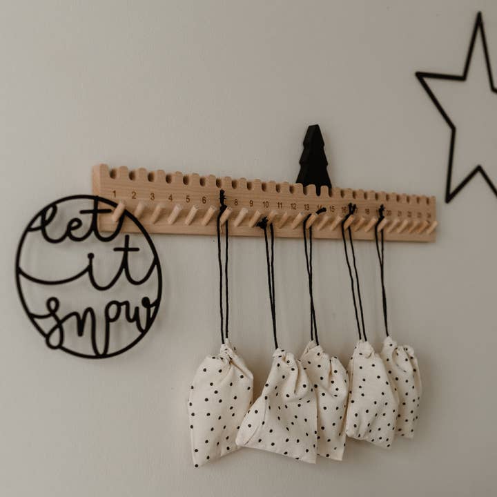 Eulenschnitt - Wholesale Wreath - Let It Snow wooden wreath (pack of 8)2