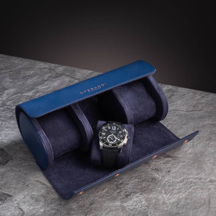 Bleu Indigo, Morbido pour la vente par OPERANDI