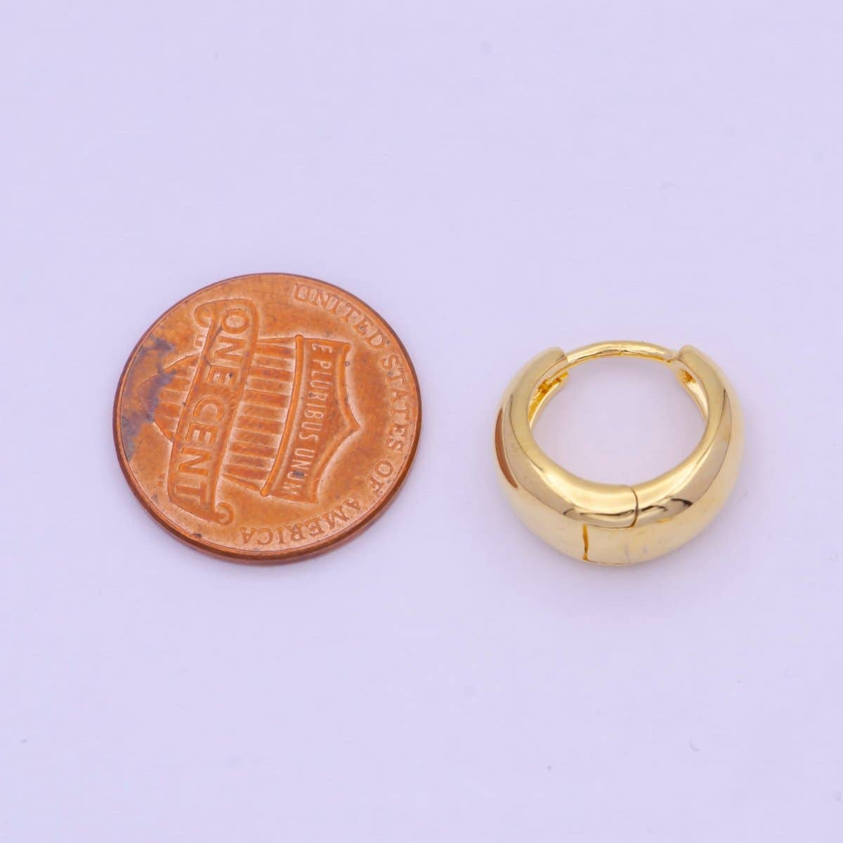 Aim Eternal - Vente Petits anneaux - Boucles d'oreilles créoles minimalistes en plaqué or 24K de 15 mm Q-0102