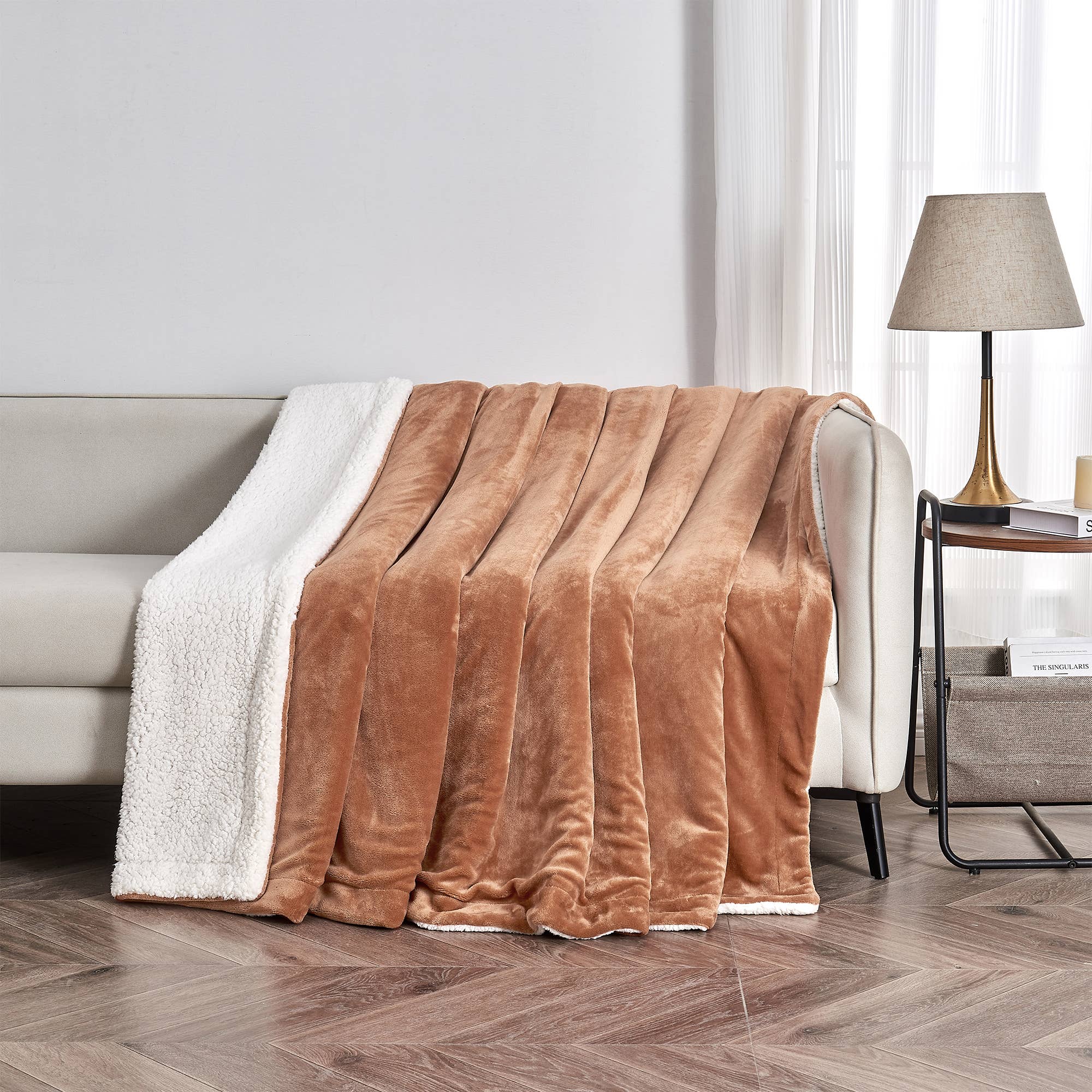 BH Collective - Wholesale Bedding Blanket - Bed Blanket - Velvet Plush & Sherpa Reverse - Kinsley6