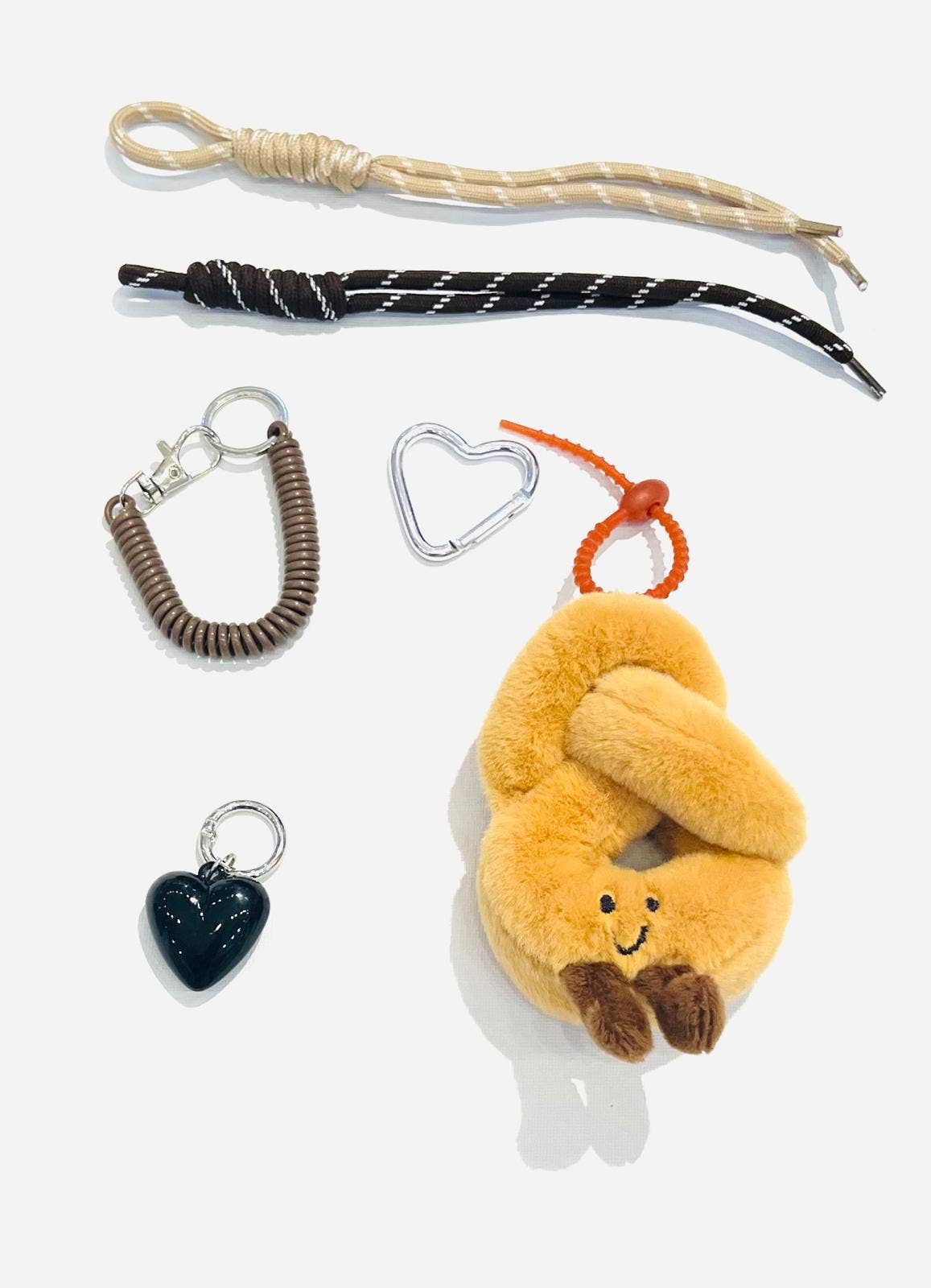 SHEERA – Porta-chaves - Mulher por atacado – Porta-chaves Pretzel Smiley2