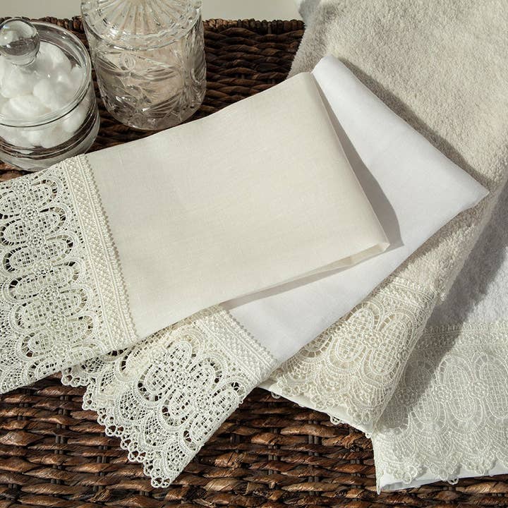 Home Treasures Linens - Wholesale Hand Towel - Bonaire Fingertip Towel1