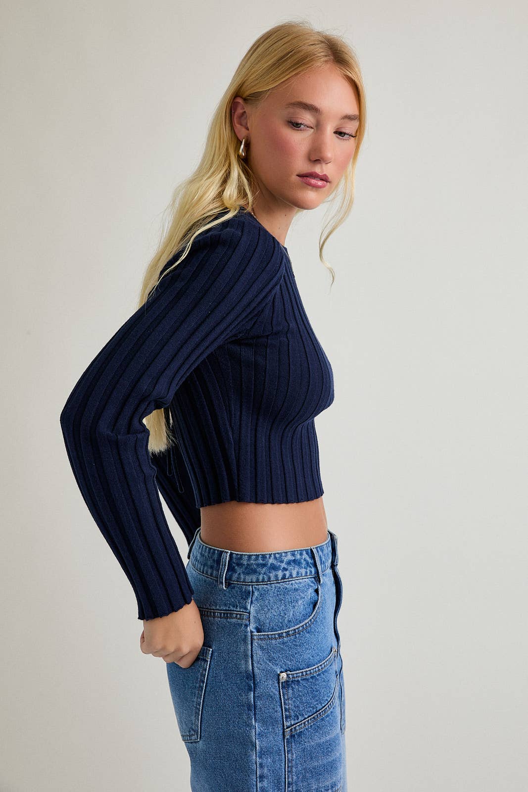 LE LIS - Wholesale Blouse - Women's - BACK SHIRRING LONG SLEEVE TOP8