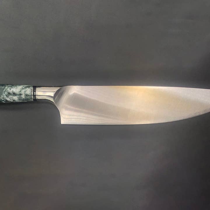 Mossy Couteau de chef à manche en marbre vert pour la vente par Craftstone Knives