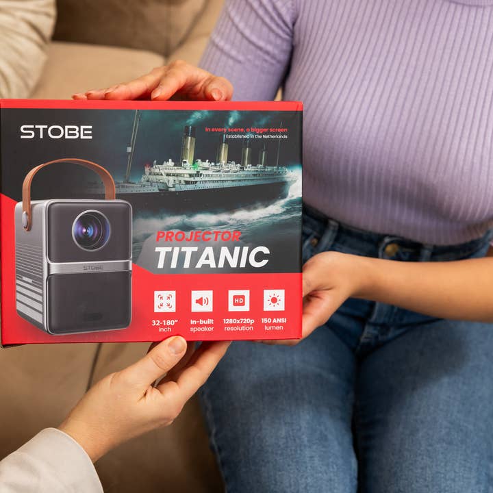 STOBE - Wholesale Gallery Wall Set - STOBE TITANIC mini projector8