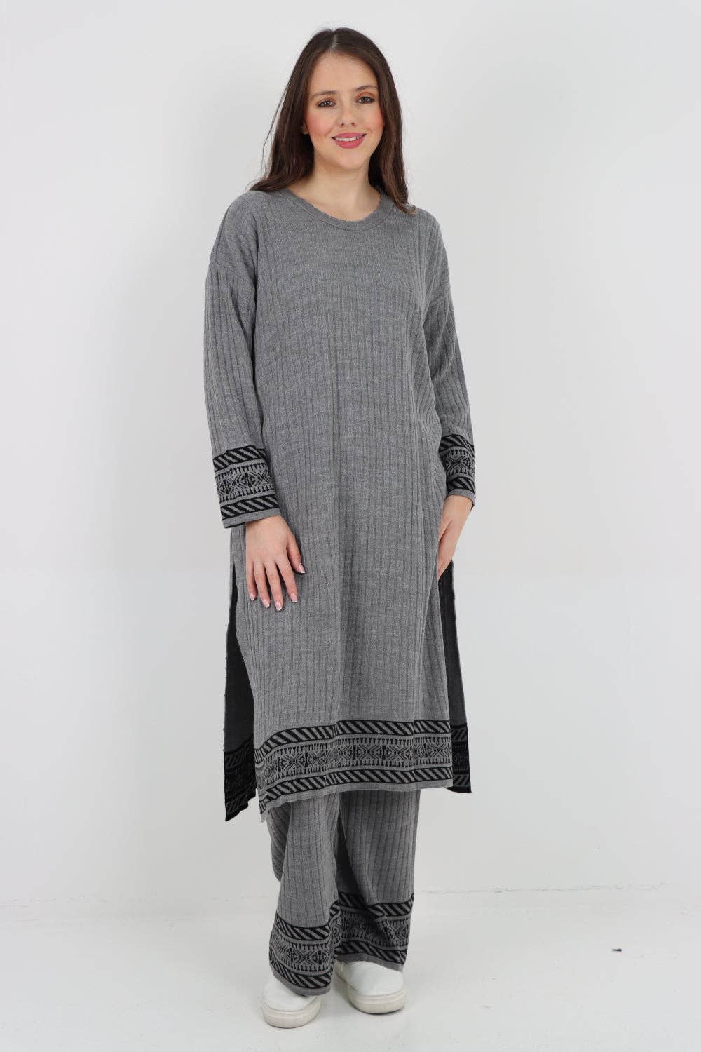 Miss Bold – wholesale Set med topp och byxa – Dam – Italienskt ribbat koord-set med kontrasterande kant för vinter0