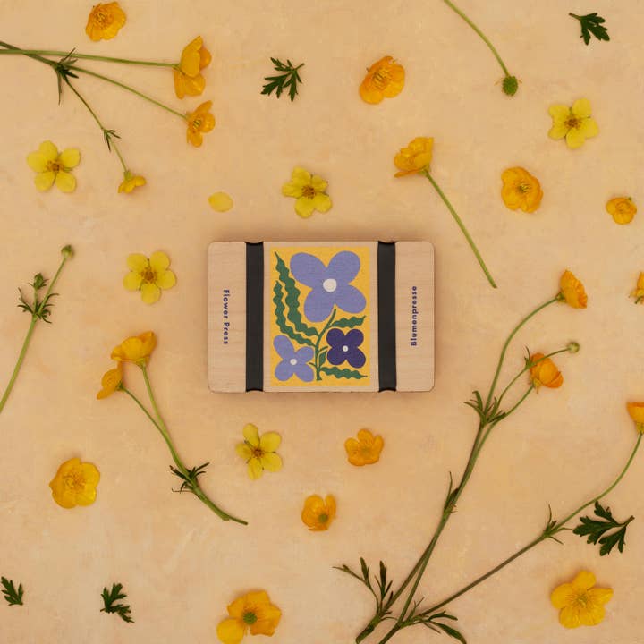 Studio Wald - UK Made - Wholesale Doe-het-zelf-knutselset - Pocket flowerpers - schort1