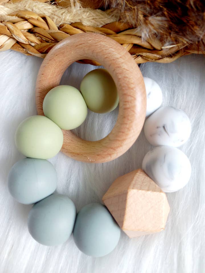 Anneau de dentition Otis | jouet à mâcher en silicone pour la vente par Happy by Lies