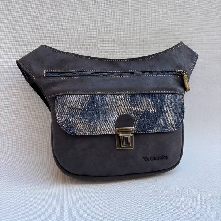 Mini sac banane "Special Jeans" Taupe · Cuir · Pièce Exclusive N° 17350 pour la vente par CAOMKA