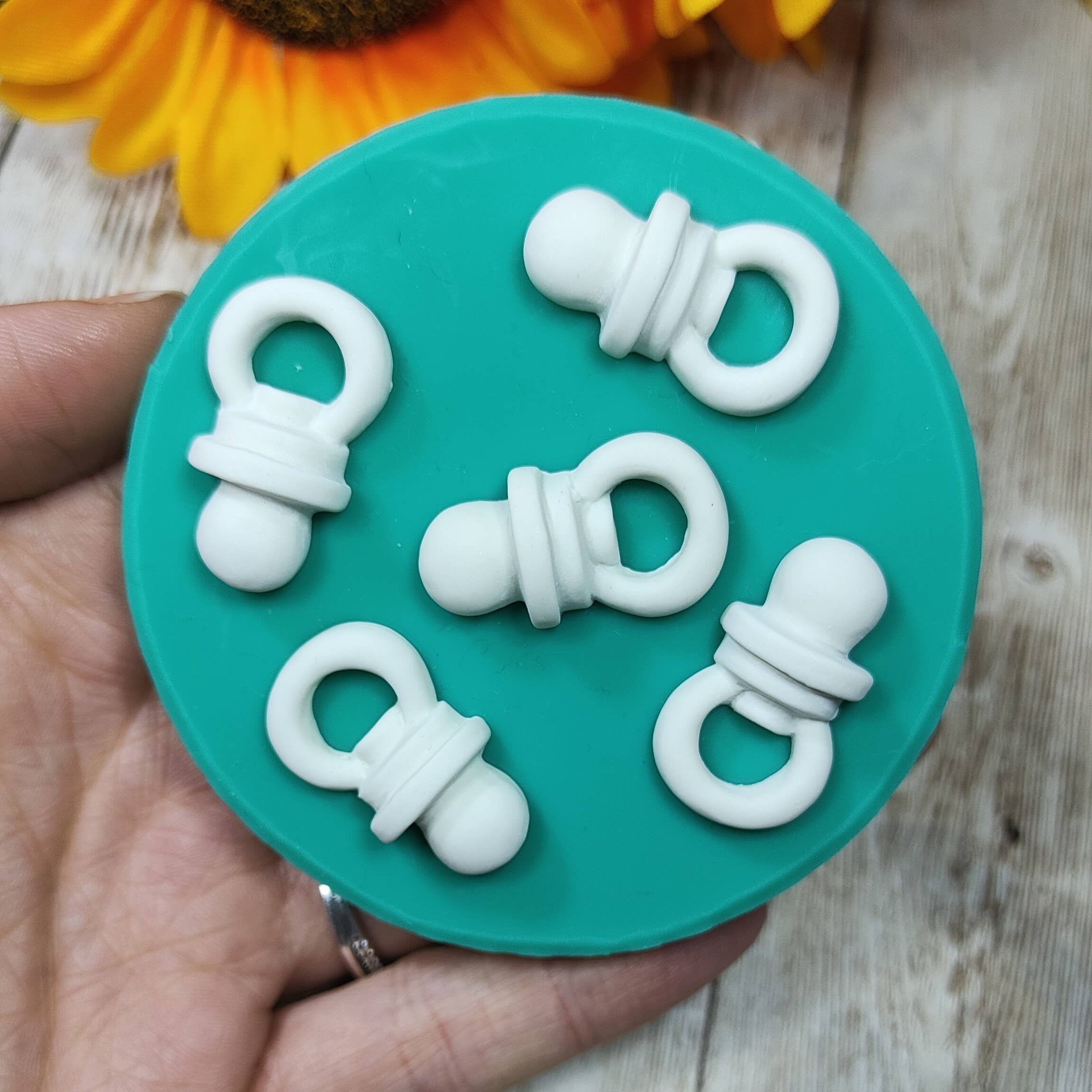 Serena Creazione di Serena Stampone - Wholesale DIY Craft Kit - Pacifier Mold 5pcs 3cm in silicone for resin and plaster