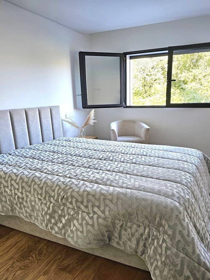 Couette Nuvola grise pour la vente par Dragonfly Textile