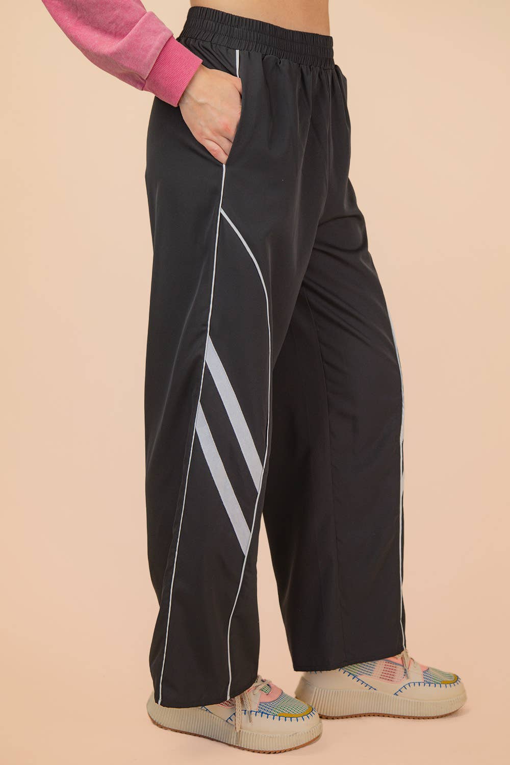 VERY J - Vente Pantalon de sport – femme - NP70963-Pantalon de Survêtement à Jambes Larges avec Détail de Passepoil2