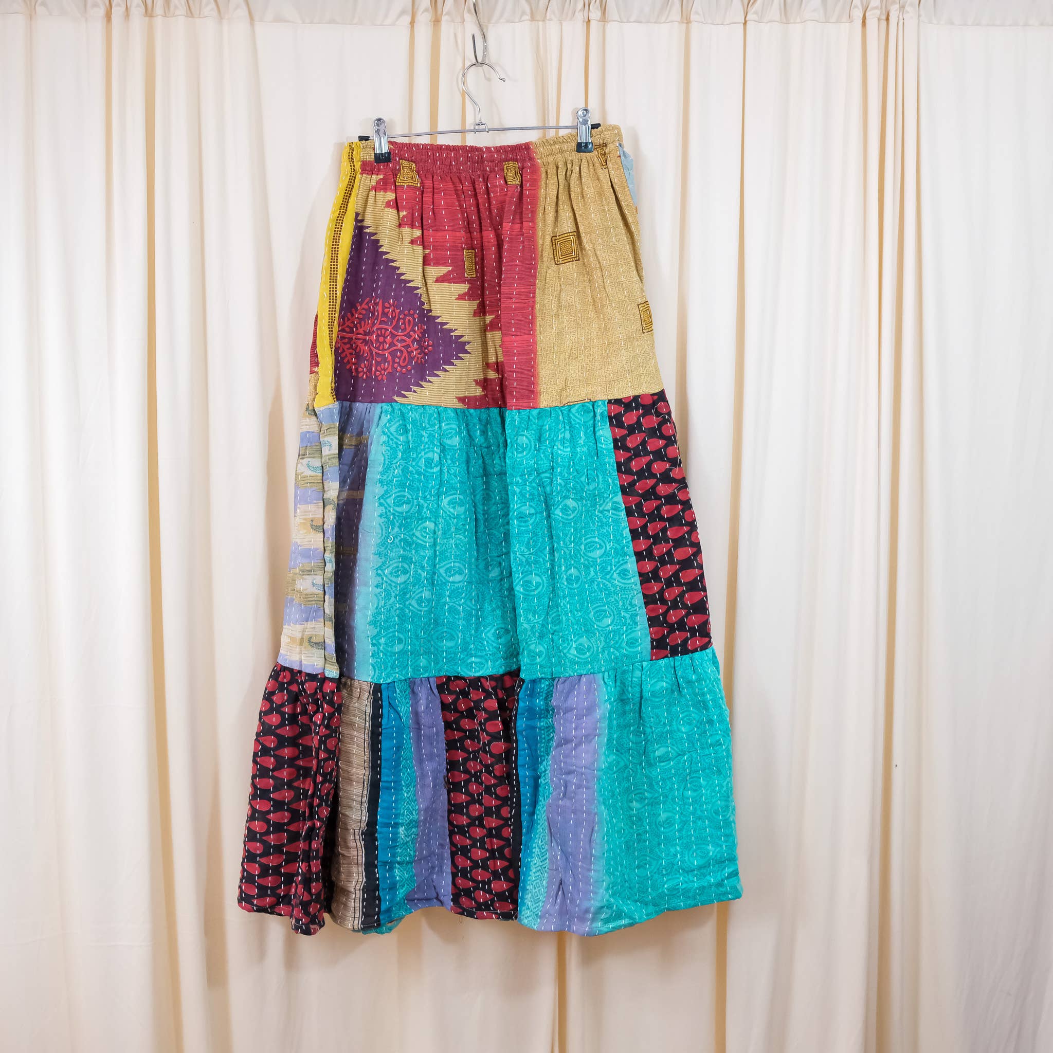 Karma Nepal Crafts - Vendita all'ingrosso Gonna - Donna - Gonna lunga boho Kantha con tasche6