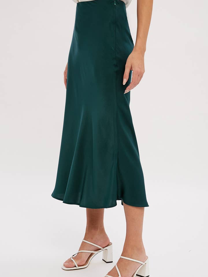 Bluivy - Wholesale Skirt - Women's - SATIN MIDI SKIRT