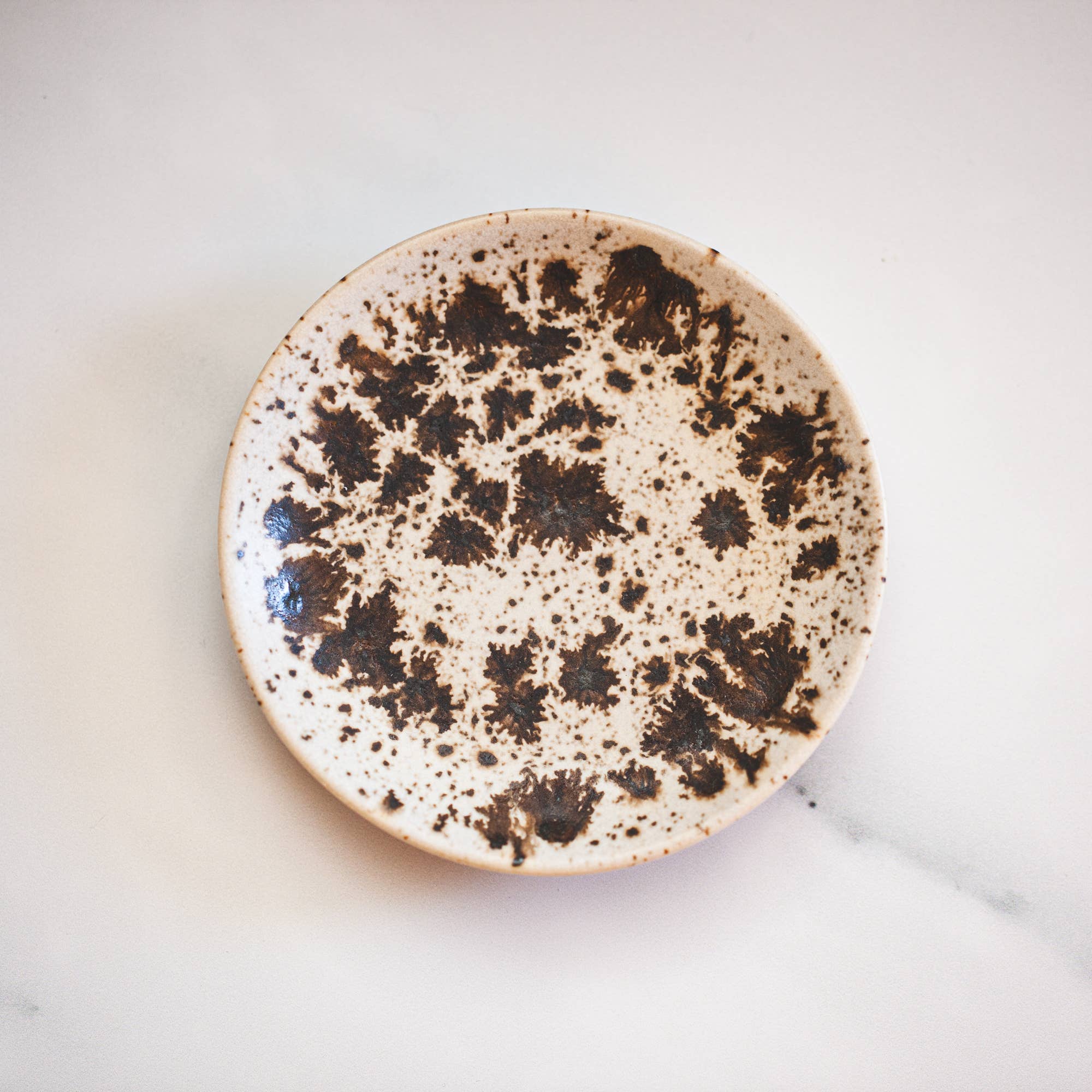 Melike Carr - Vente Plateaux à bijoux - Plats à anneaux en céramique, glaçures cristallines7