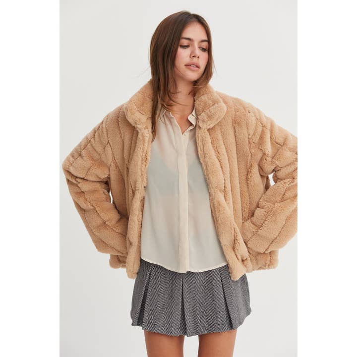 HYFVE - Wholesale Jacket - Women's - HF25A715-Faux Fur Jacket