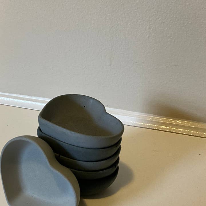 Bandeja de corazón para objetos pequeños para venta al por mayor de Petite Pedestals