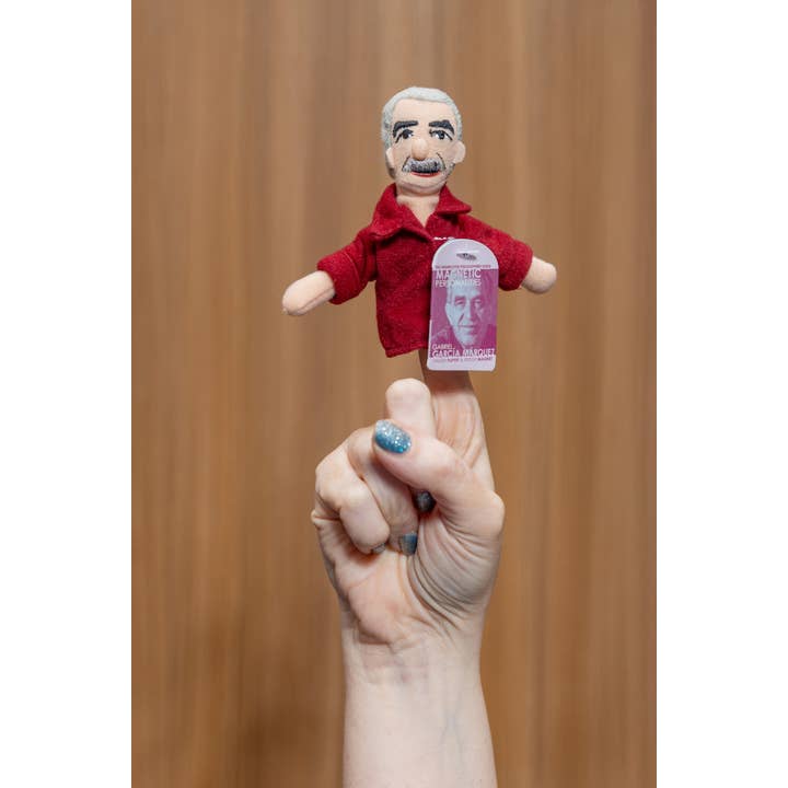 Unemployed Philosophers Guild - Venta al por mayor Marioneta de dedo - Niños y bebés - Marioneta de dedo Gabriel Garcia Marquez