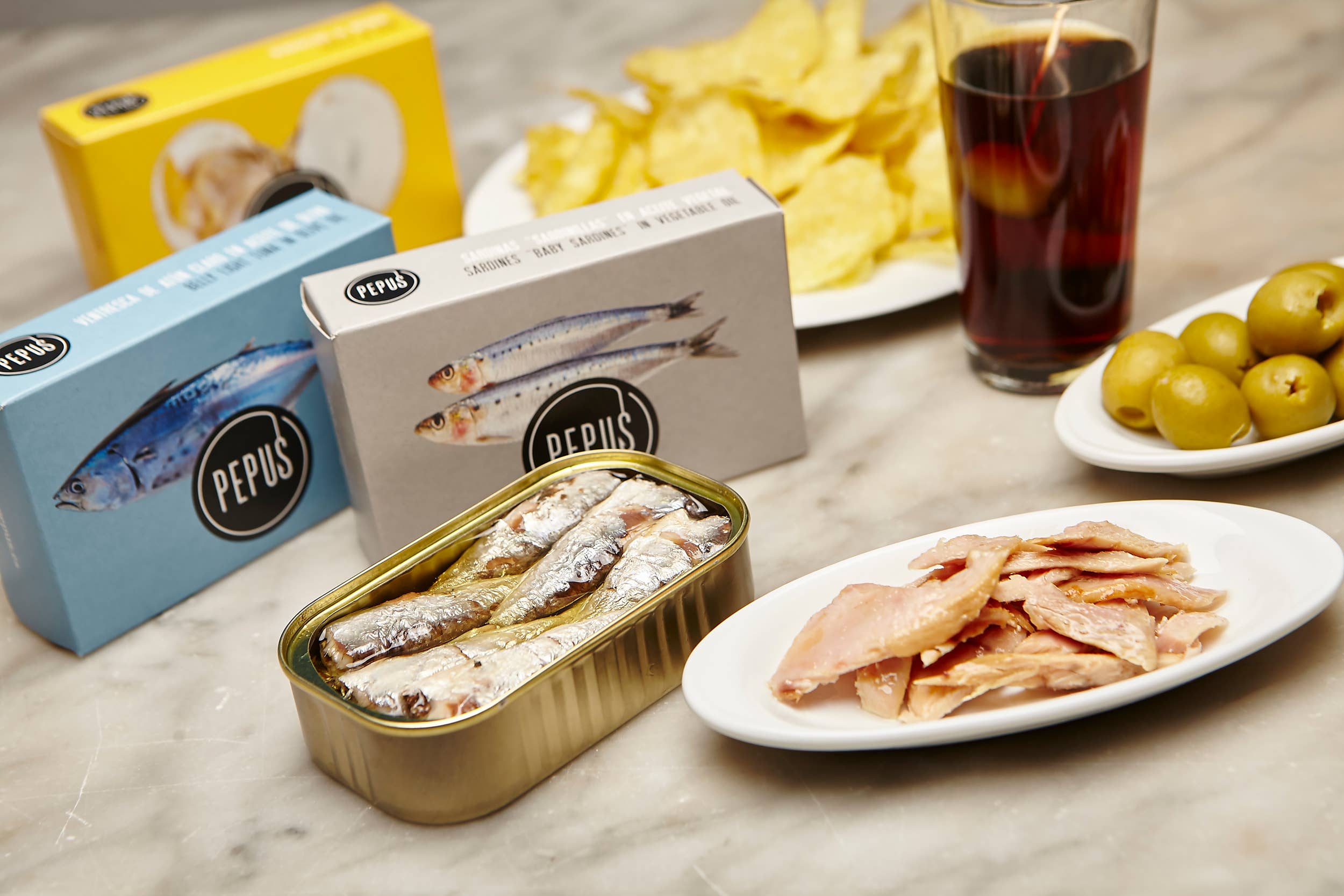 ESPINALER 1896 S.L – Großhandel Fischkonserven – Sardinillas PEPUS RR-125 Pflanzenöl 8/121