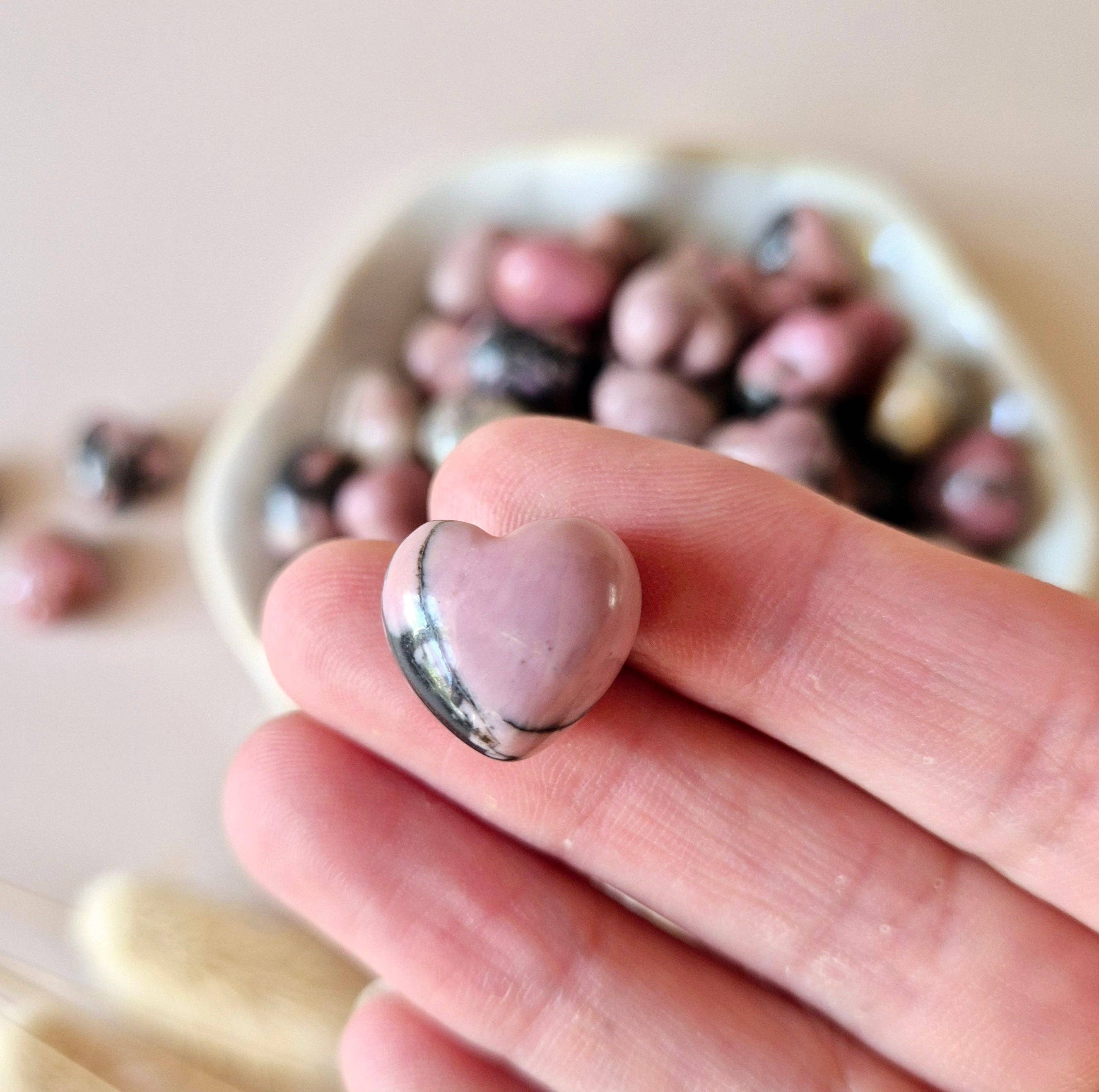 Moonlight Gemstones - Wholesale Spiritual Stone/Crystal - Mini Gemstone Heart Pocket Stone – Rhodonite (1.5 cm) for crystal confetti1