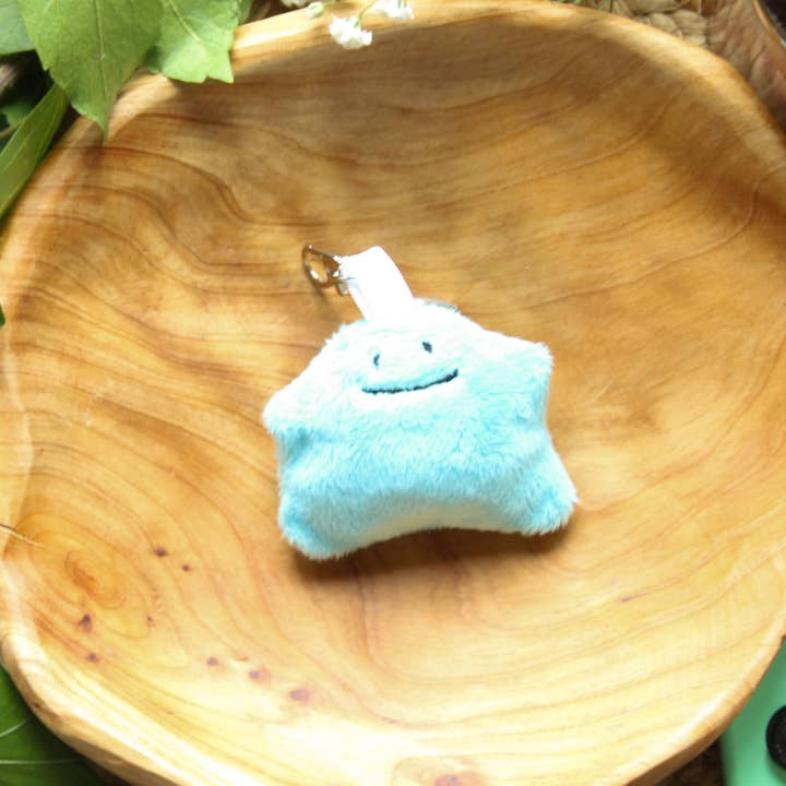 Mamukeeto - Venta al por mayor Llavero - Mujer - Llavero de Peluche Ditto | Pokémon | Hecho a Mano | Ditto Variocolor | 3" x 2"2