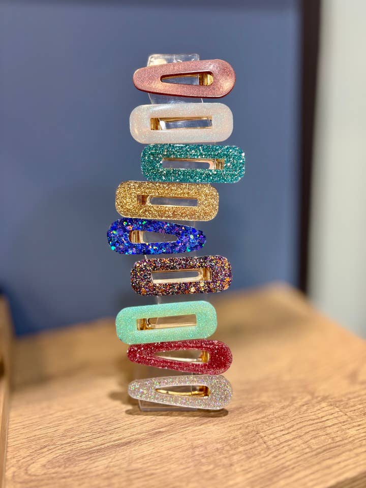 WAVE transparent display - 9 clips for wholesale by JATOBA DESIGN