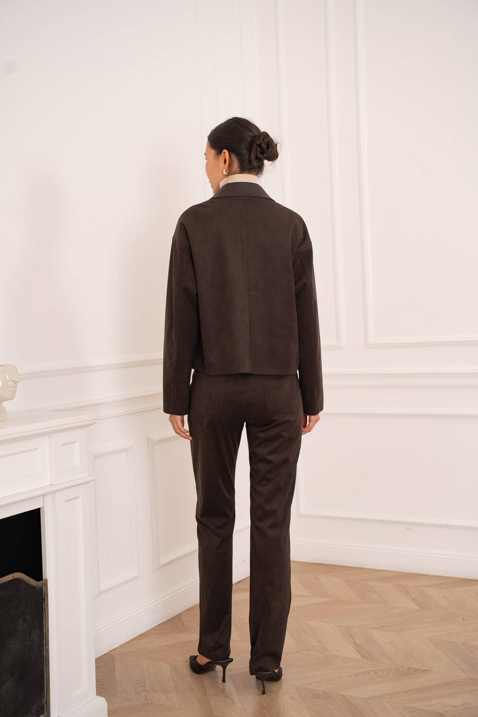 Attentif Paris - Wholesale Jacket - Women's - Short suede jacket with contrasting faux leather collar34