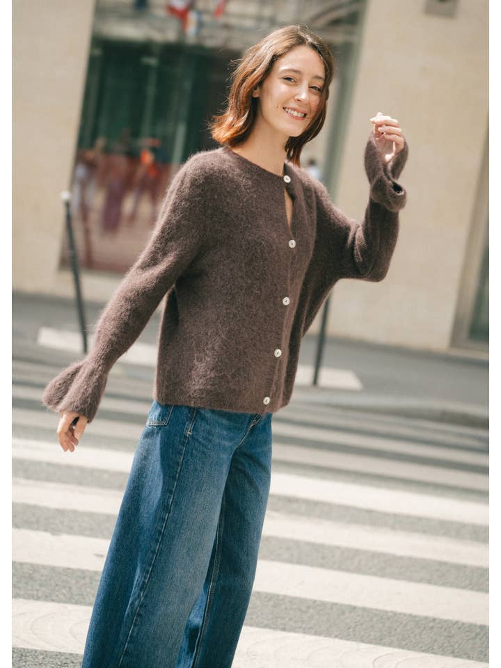 JULIA PARIS - Wholesale Cardigan - Women's - Buttoned cardigan in Baby Alpaca3