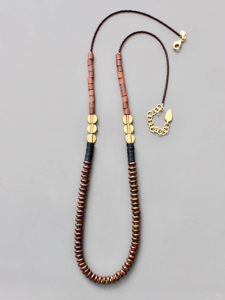 CHR134 Collar largo con cuentas de madera y cristal para venta al por mayor de David Aubrey Jewelry