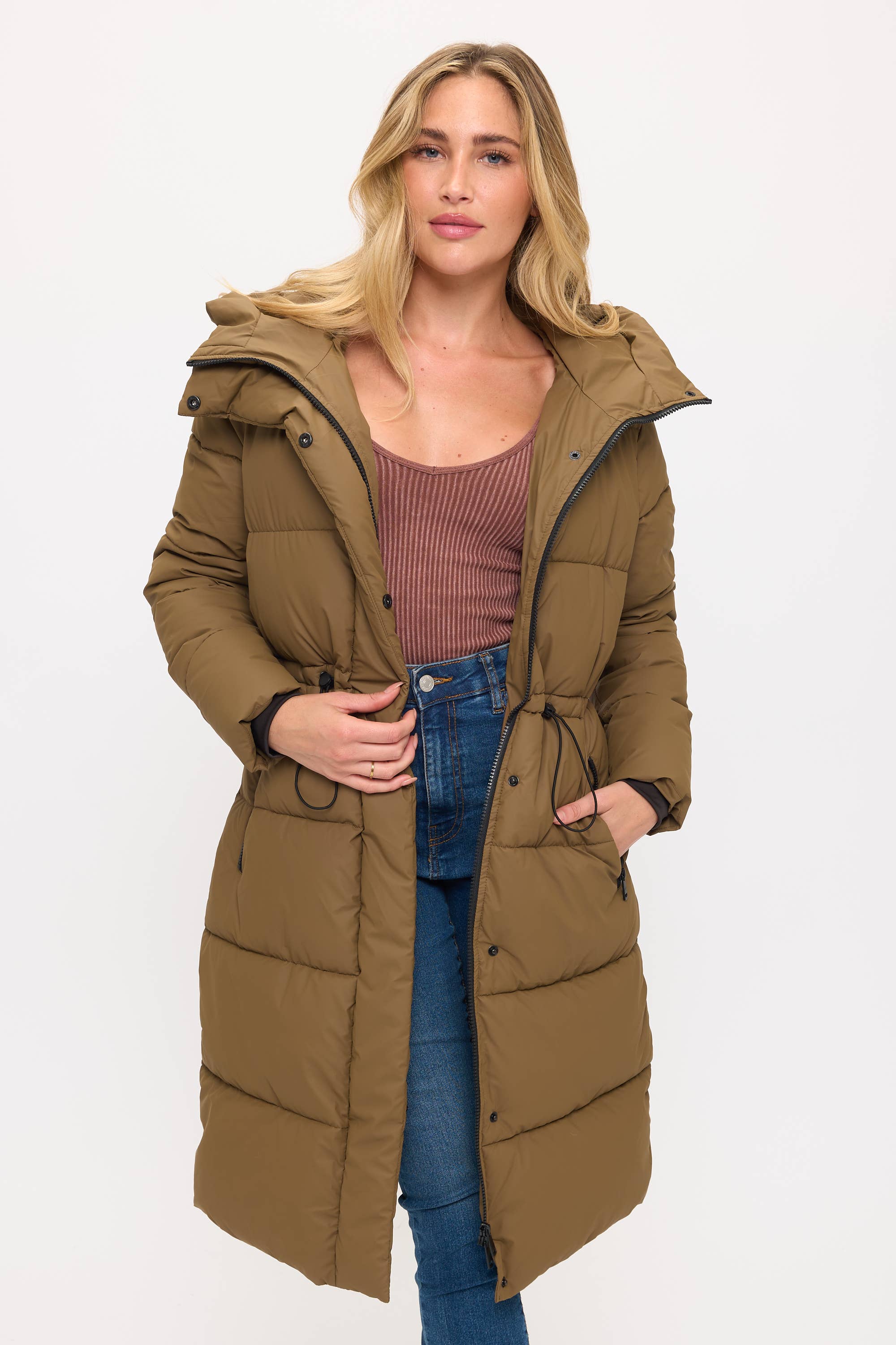 Coalition Apparel Inc - Wholesale Pufferjack - Dames - CLANP0112: Nordic Luxe Gewatteerde Jas met Capuchon13