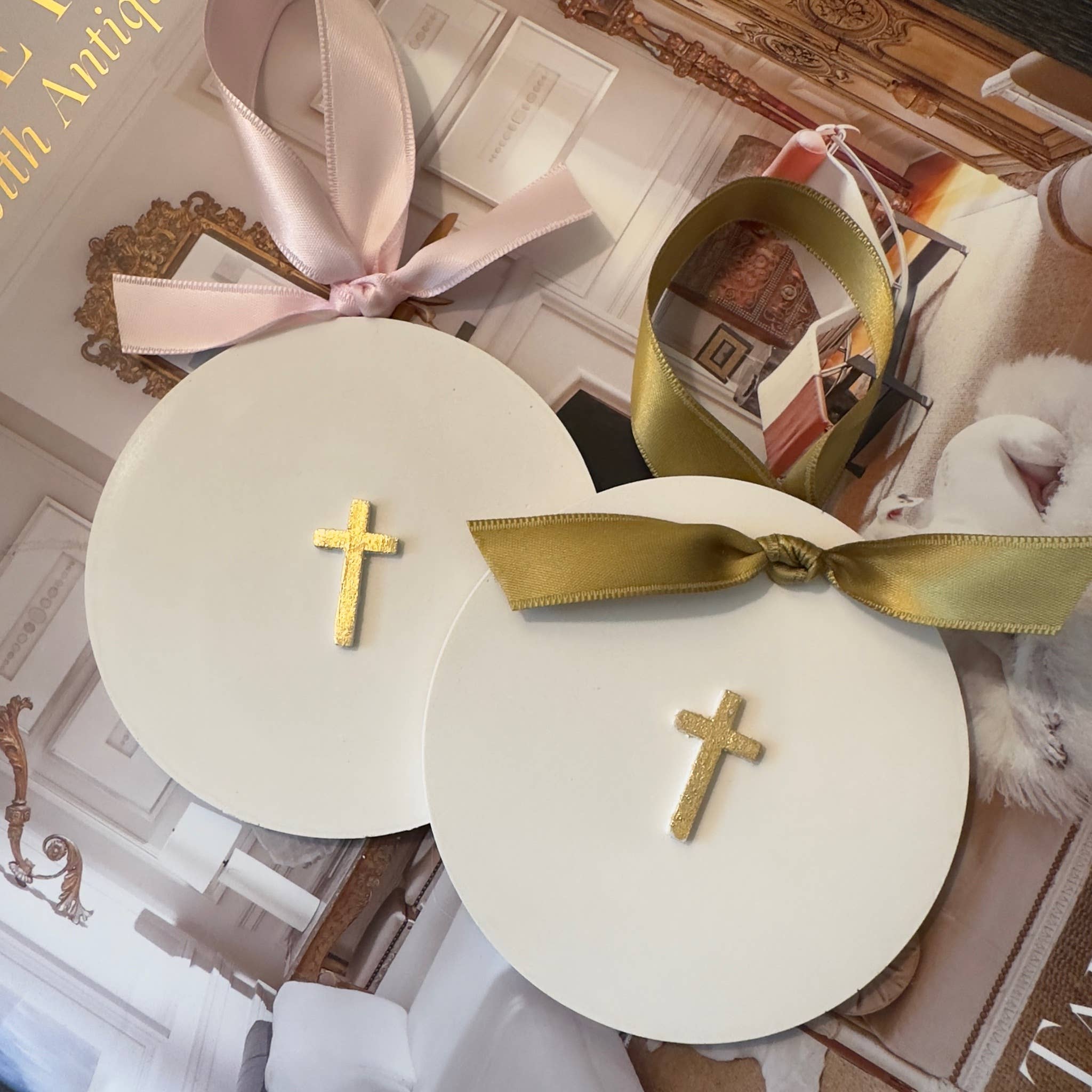 Sidebar Designs - Vente Objets de décoration - Ornement - Petit Intaille Croix1