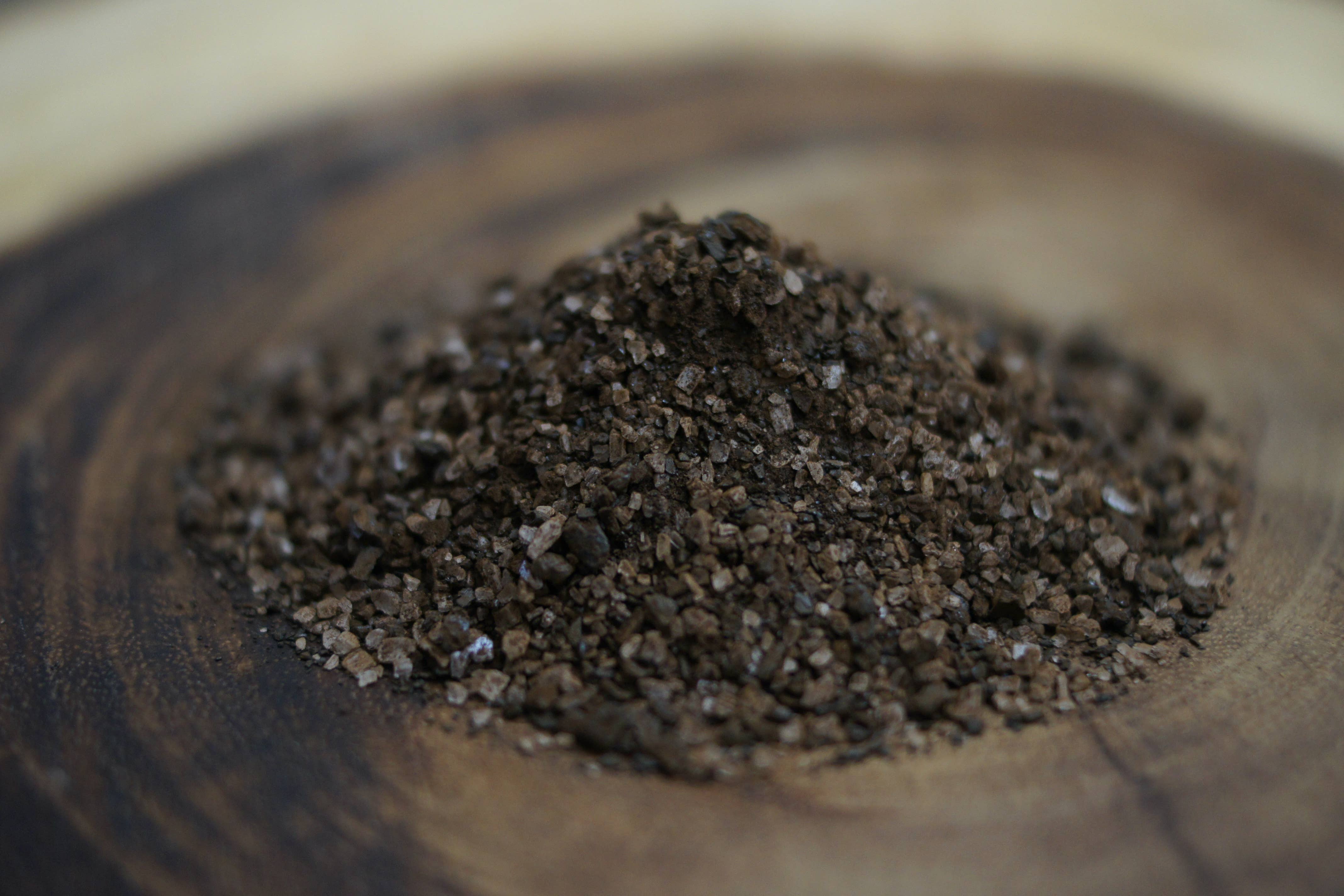 The Black Garlic Company - Wholesale Zout - Zwarte knoflookzout in pot van 113 g8