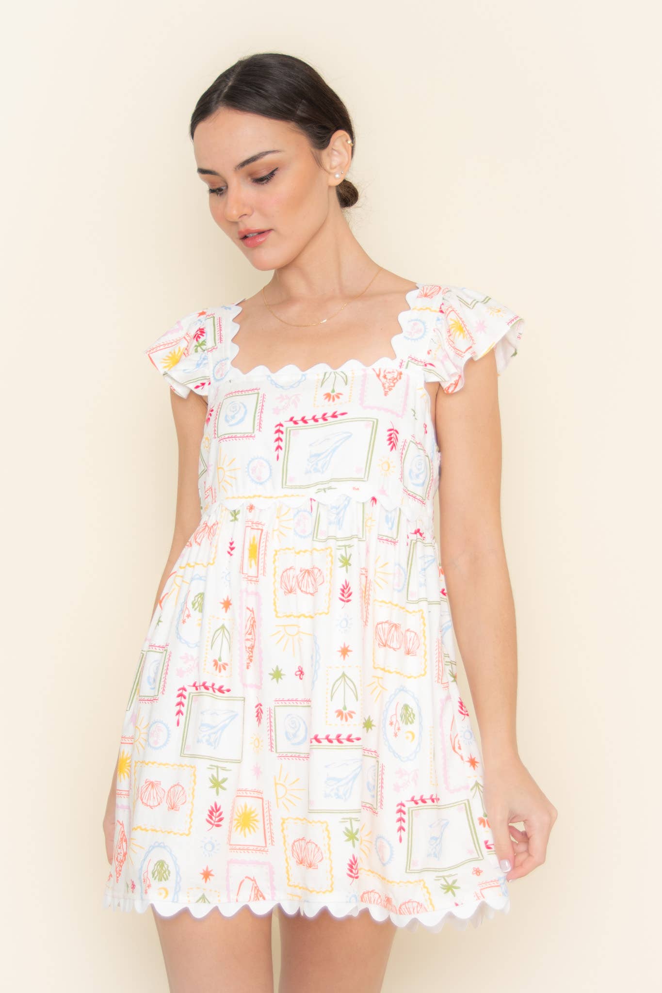 ELFENBEIN MULTI Fore Collection Mini-Kleid mit Colorblock, Muschel-Motiv und Rüschensäumen für den Großhandel auf Faire5