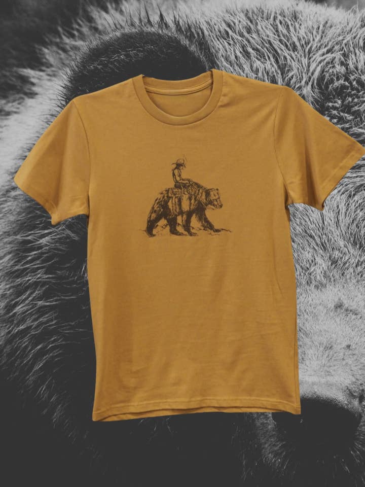 Beer Rug T-shirt voor wholesale door Intrigue Ink