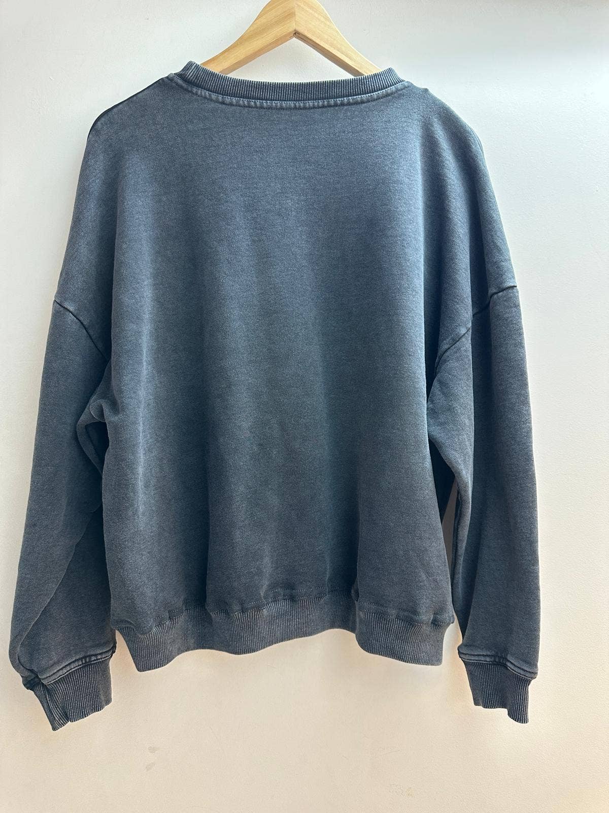 LORIANE – Engroshandel Grafisk Sweatshirt - Dame – 10184 Vintage trykt sweatshirt1