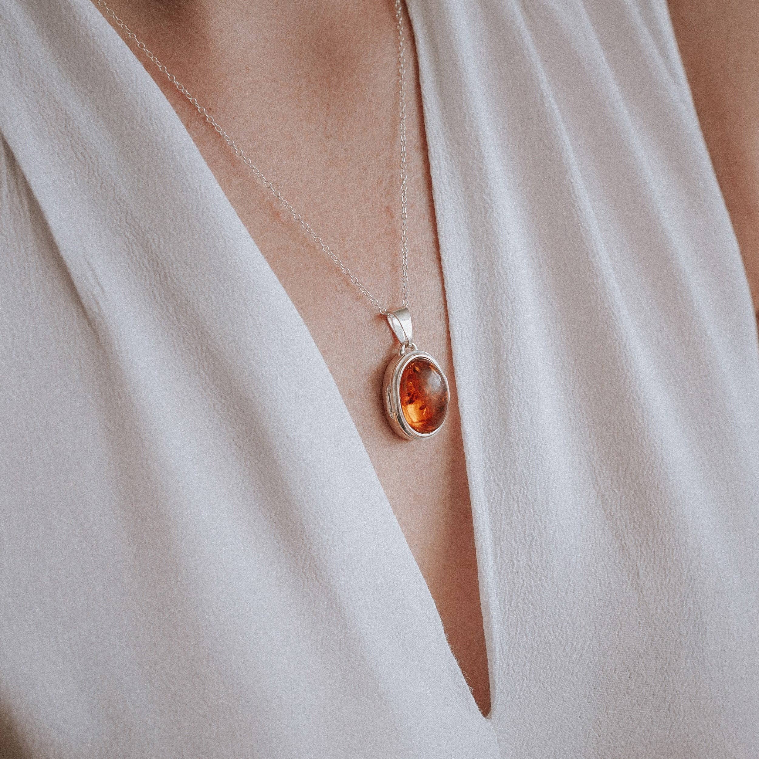 Marcin Waryszak - Wholesale Locket Necklace - Baltic Amber Locket Pendant Necklace Sterling Silver Locket3
