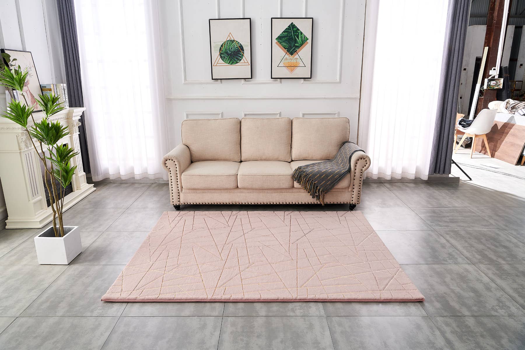 Amazing Rugs – Großhandel Teppichvorleger – Lily Dust Rosafarbener geometrischer goldvergoldeter Chinchilla-Teppich aus Kunstpelz5