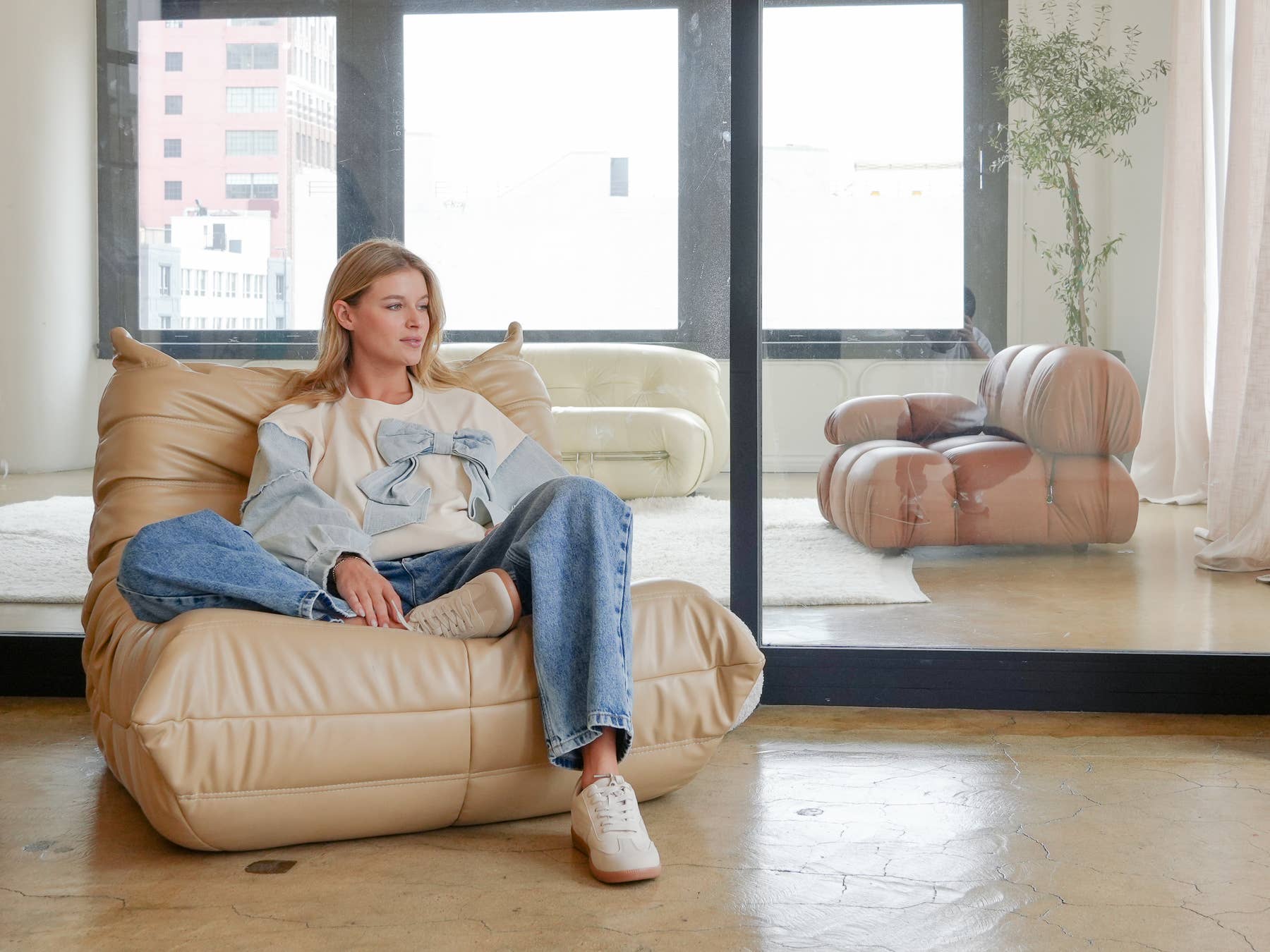 TRENDILITY - Wholesale Sweatshirt - Women's - TR2027-04_Mineral Washed Denim Bow Sweatshirt Top8