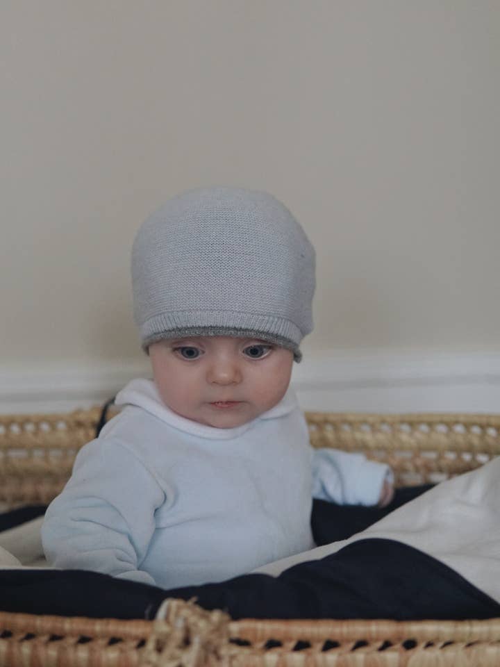 Baby Muts Gebreid - Fijn Blauw voor wholesale door Bobbi Balloon