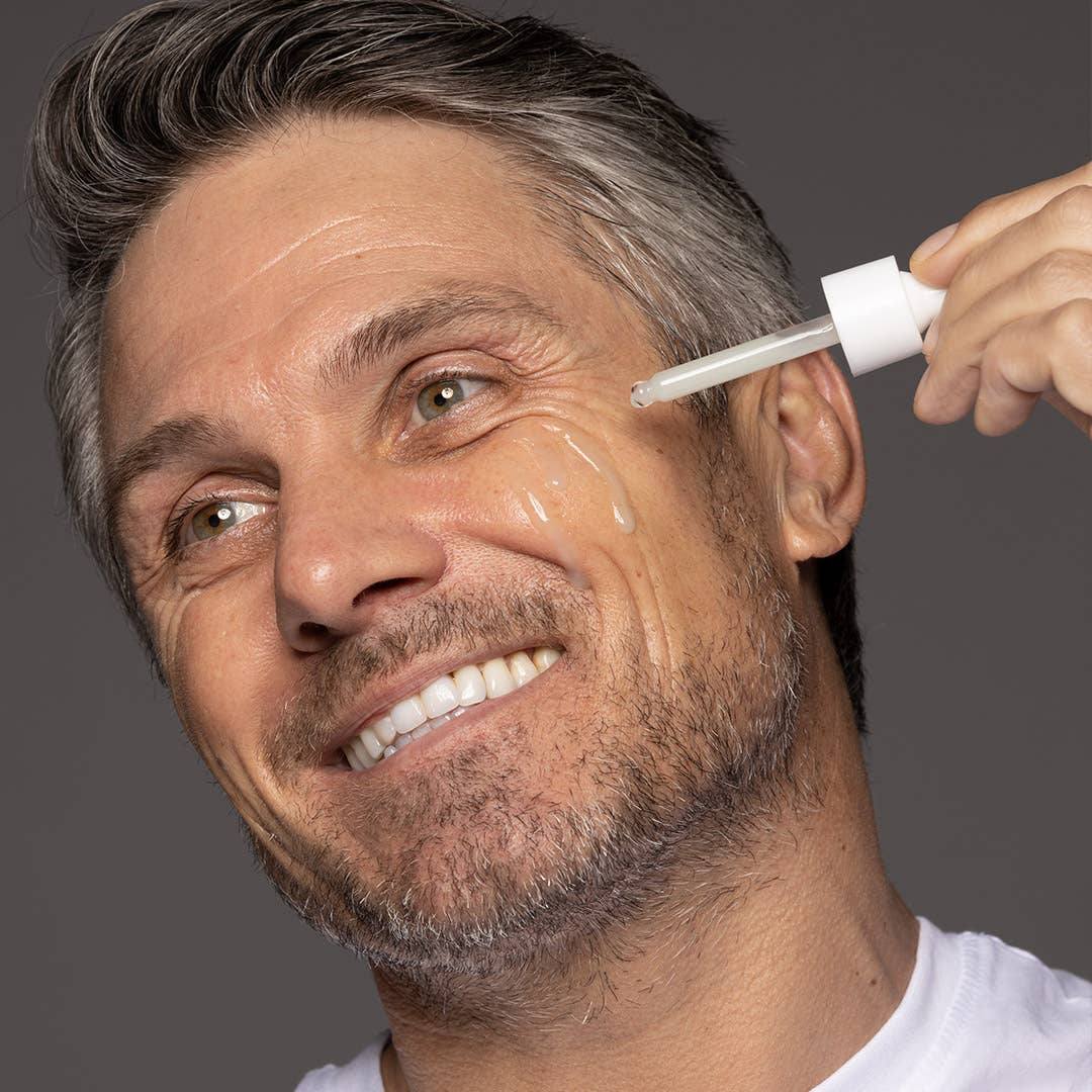 Shakeup Cosmetics - Wholesale Facial Serum/Concentrate - Men's - FACE 4WARD - Pro-Youth Soothing & Repairing Serum for Men2