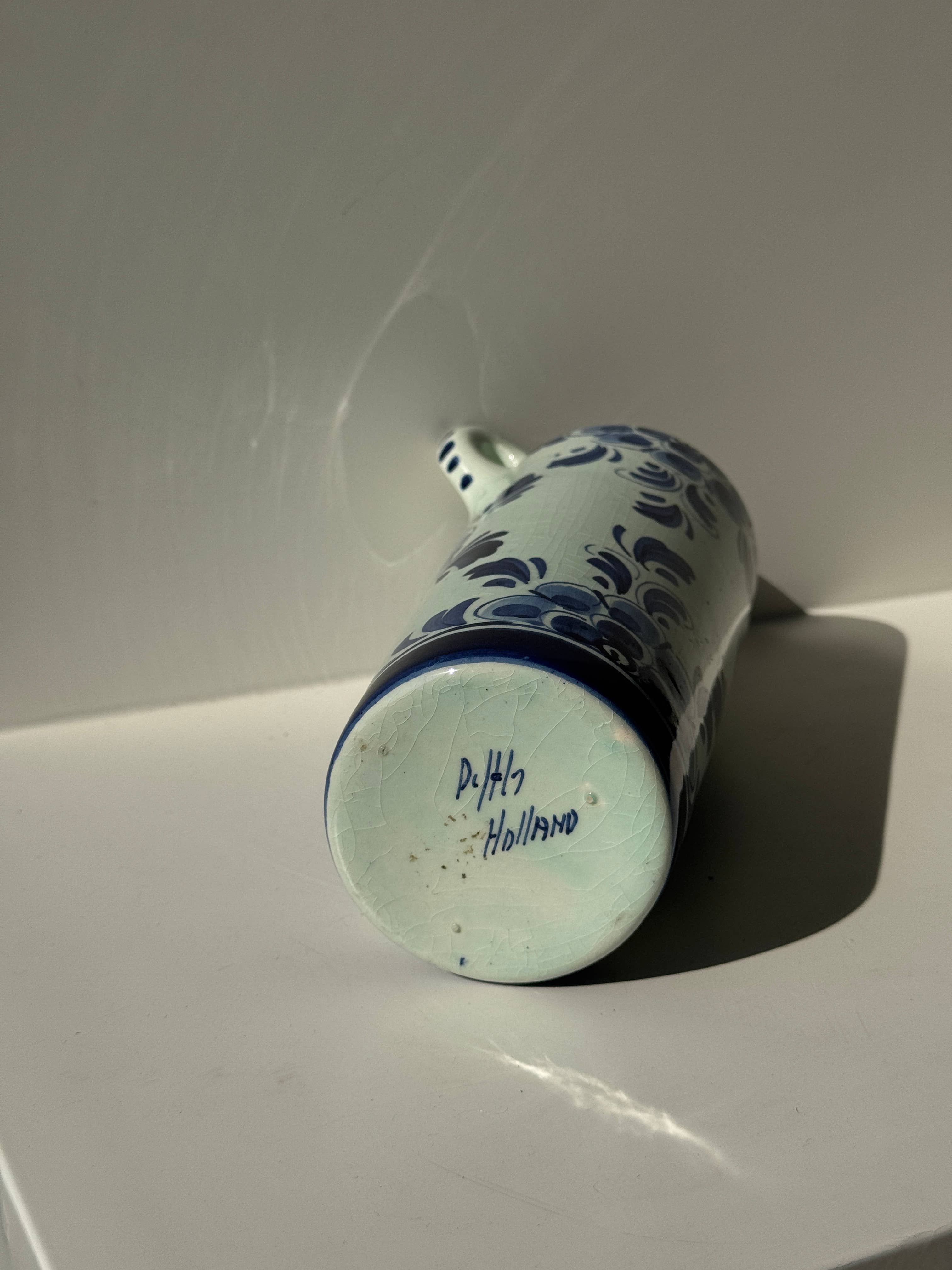 Office Objets - Wholesale Vase - Blue and white Dutch jug H248