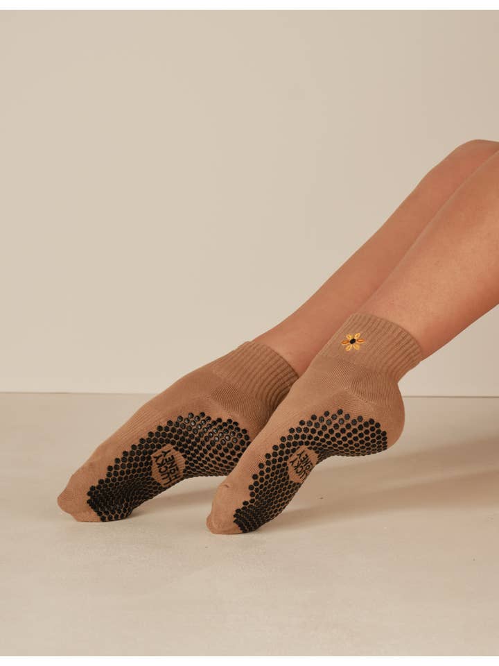 LUCKY HONEY - Wholesale Socks - Women's - The Harlow Grip Sock3