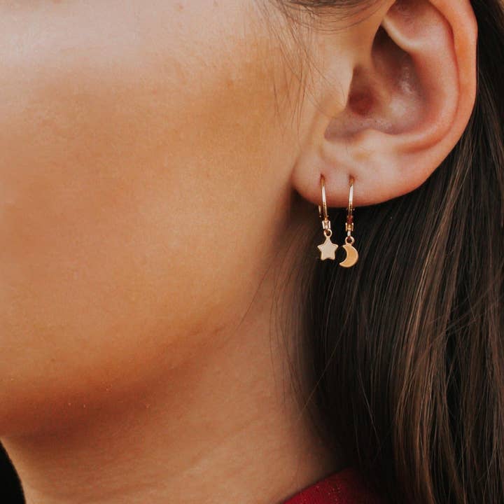 A Worthy Brand – wholesale Huggie earrings – Moon And Star Huggie Mini Hoop Earrings in Gold Filled
