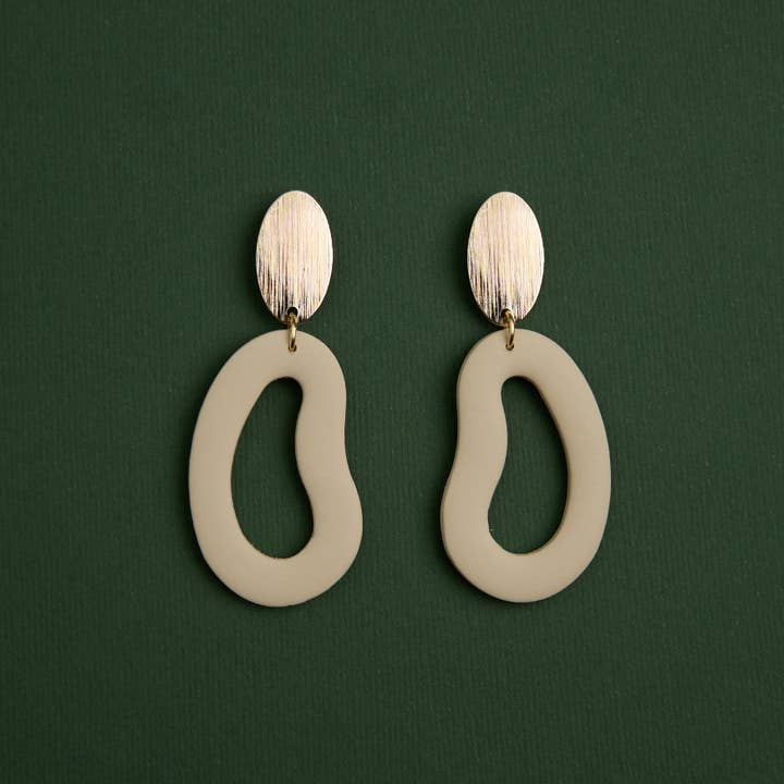 LYHO - Wholesale Hangende/ronde oorbellen - Maria | Handgemaakte kleien oorbellen | LYHO14
