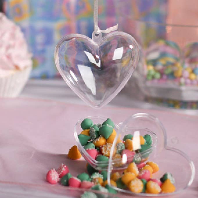 Factory Direct Craft – wholesale Ornament set – 60mm (2.36 in) Clear Acrylic Fillable Heart Ornament 1