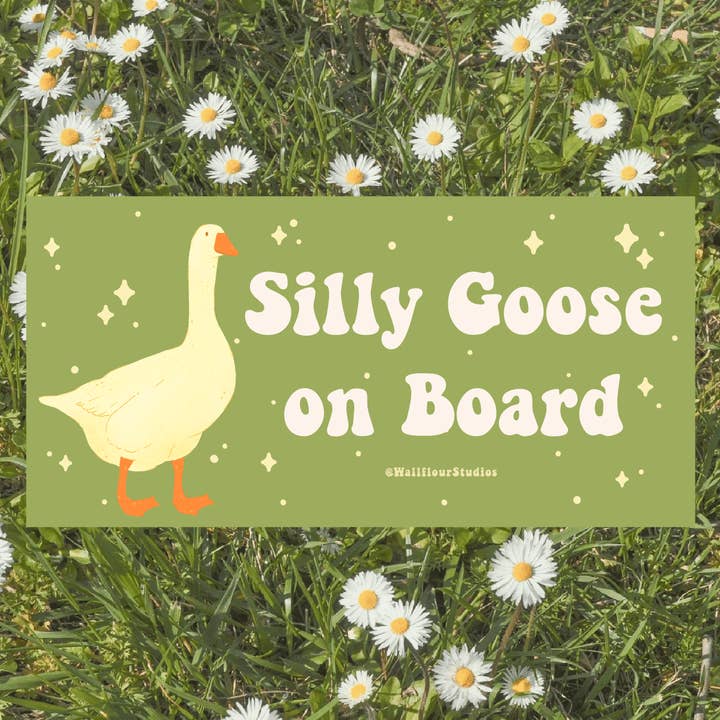 Autoaufkleber „Dumme Gans an Bord“ für den Großhandel von WallflourStudios