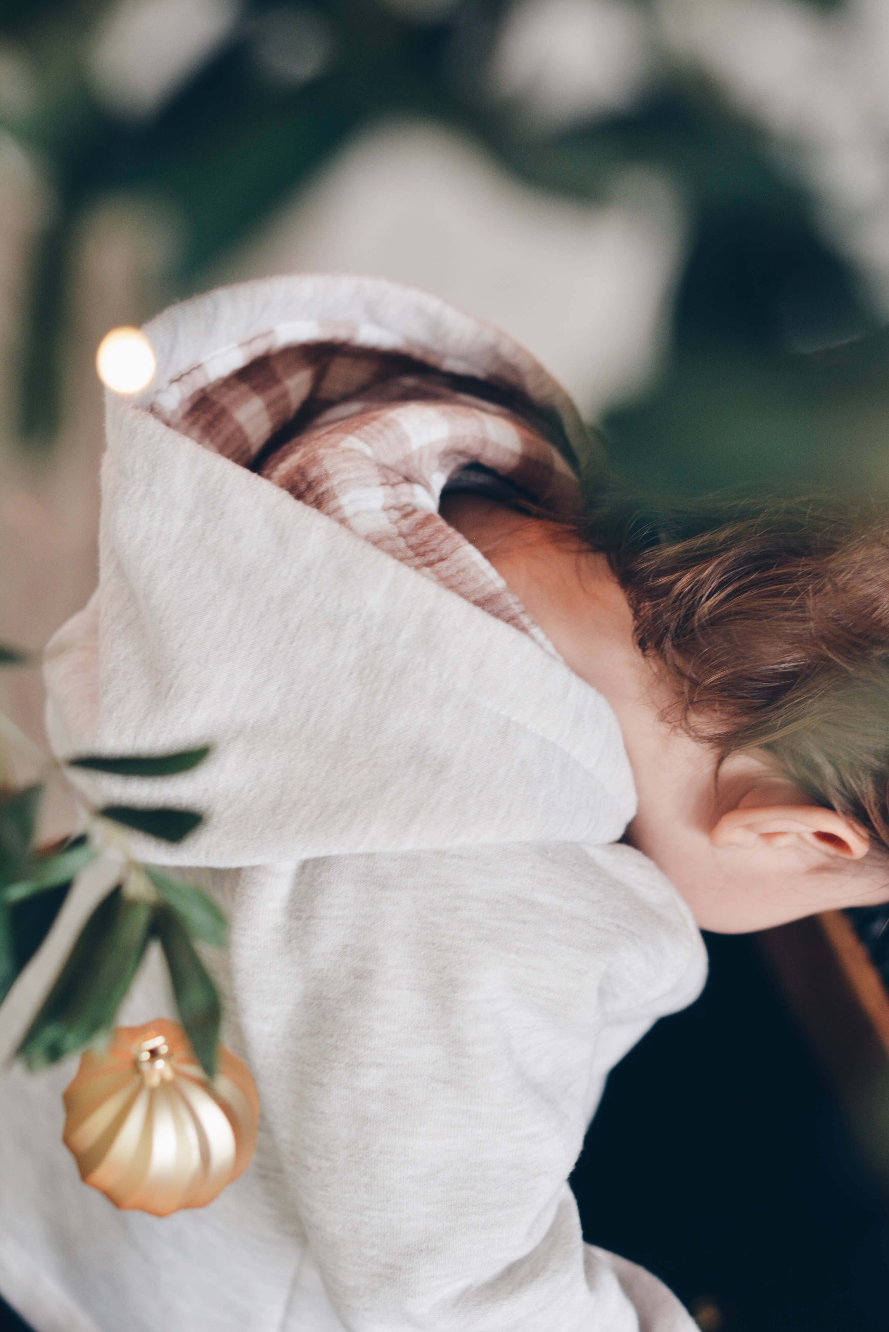 Eli & Nev (we cover U.S. import duties) - Wholesale Hoodie - Kids - Baby / Kids Raglan Sleeve Beige Hoodie Printed Hood OEKO-TEX7