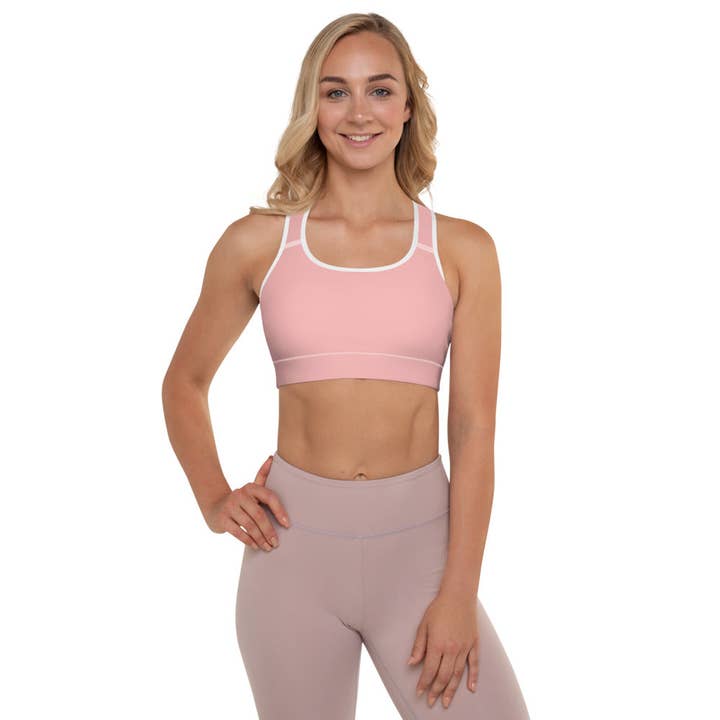 Brassière de sport rembourrée rose pétale pour la vente par Rainbow City