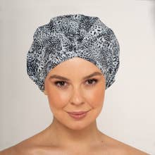 hairCAPsule™ - Wholesale Shower cap - Shic' Shower Capsule Snow Leopard (White)3